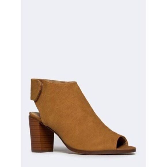 CityClassified Webcam Tan Nubuck Heels Size 11 - Picture 1 of 12